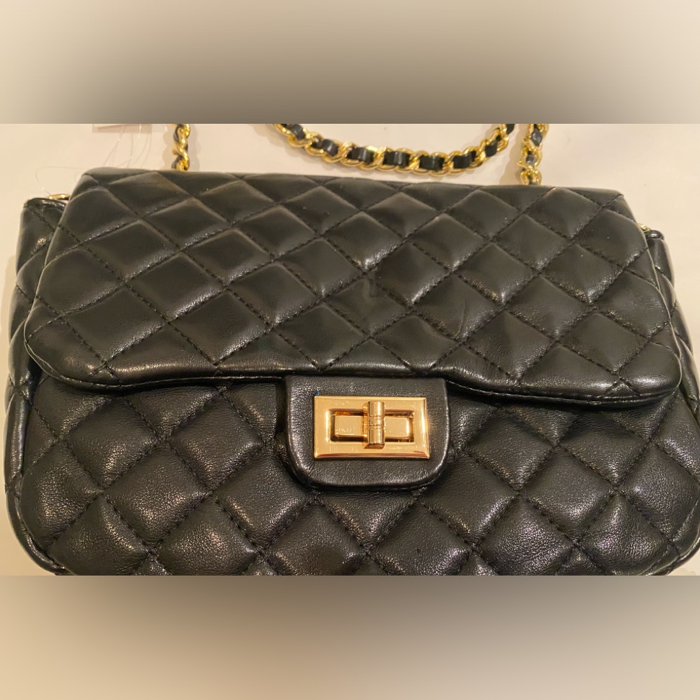 Francesca’s Shoulder hand Bag Jody Black Quilted Crossbody Bag black medium size
